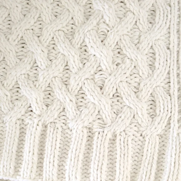 Lands' End Cream Cable Knit Throw 4x6 - Picture 3 of 4